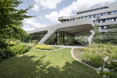 Gallery of FOM University Pavilion / J. Mayer H. Architects  - 8
