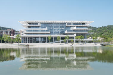 Wenzhou Kean University Student Learning Activity Center / Perkins&Will