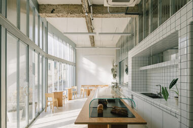 Over Bakery / atelier tao+c