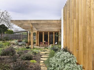 Gallery of Local House / Zen Architects  - 3