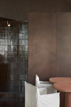 Gallery of Color in Hospitality Design: 20 Restaurant Interiors that Set the Right Tone  - 9