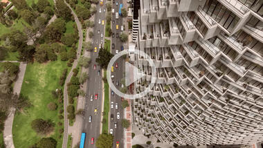 La vida dentro del edificio IQON de BIG: una narrativa visual por Pablo Casals-Aguirre