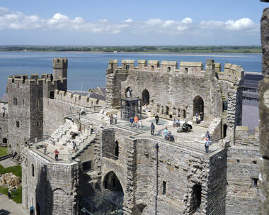 King’s Gate Caernarfon Castle / Buttress