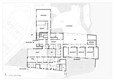 Galería de Escuela la Croze / rue royale architectes  - 16