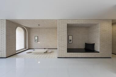 Escritório e loja White Trio House / White on White Studio