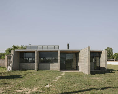 Casa para Juan e Laura / Atelier Atlantico