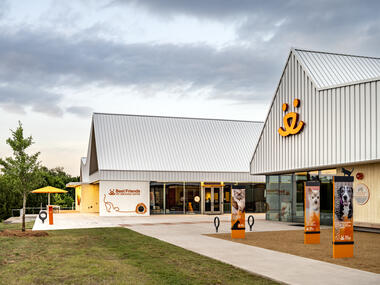 Gallery of Pet Resource Center / RA-DA  - 3