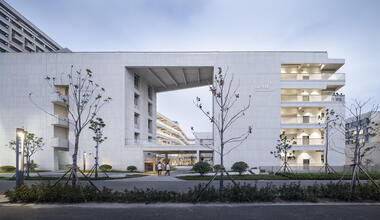 Jiangsu Jingjiang Senior High School New Campus / Zhaohui Rong Studio