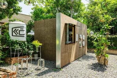 Fang Gen Fa Coffee Bar / Atelier Boter