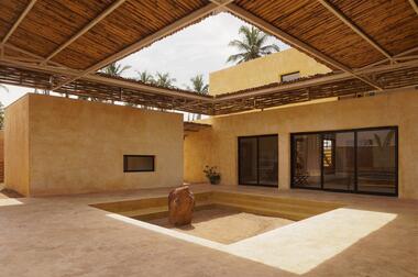 Casa Mondoukou / Aznar + Tailly