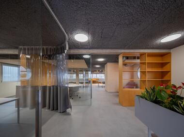 Medifer Office / Impepinable Studio