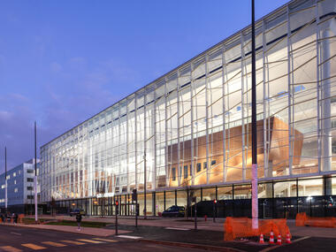 Paris-Saclay University Biology-Pharmacy-Chemistry Center / Bernard Tschumi Architects + Groupe-6 architects