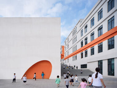 Pony School / L&M Design Lab