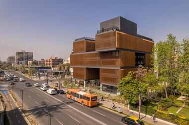 Edificio Gibraltar / COMUN