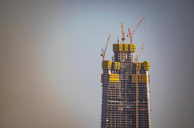 La construcción del rascacielos más alto del mundo se reanuda en Arabia Saudita tras 5 años de pausa
