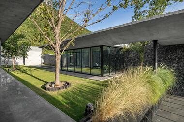 Gea House / Studio AM11