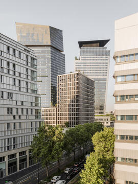 Le Berlier, la torre de madera de 50 metros de altura diseñada por Moreau Kusunoki, abre sus puertas en París