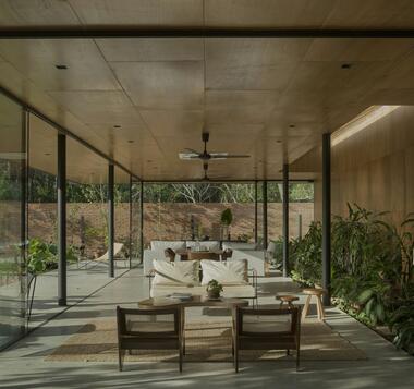 Small House in San Ber / Equipo de Arquitectura