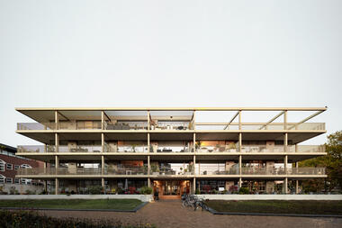 Parkbuilding De Veentjes / JCR architecten