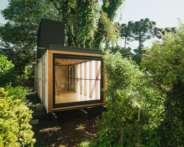 Gallery of Shed / sauermartins  - 1