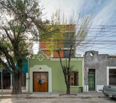 La Luz 1126 / Edith Architecture + León Staines