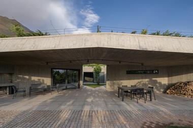Gallery of The Inside Home / Olgooco  - 3