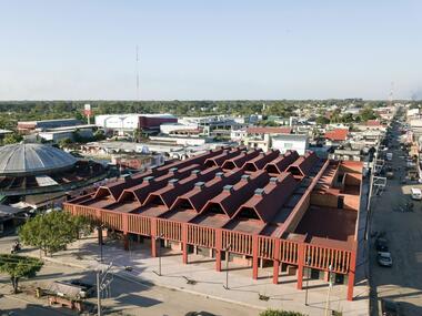 Huimanguillo Market  / 128 arquitectura y diseño urbano