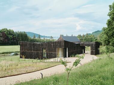 Gallery of An Office and Two Houses / Loader Monteith  - 7