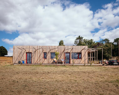 4 casas modulares de madera: tiny house, cabina, ampliación y vivienda