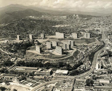 48 años de asentamientos informales en Caracas