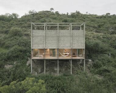 Casa Oficina / Agustín Berzero + Manuel Gonzalez Veglia (Tectum arquitectura)