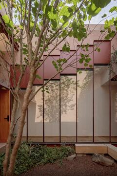 Gallery of Ederlezi House / Taller Práctica Arquitectura  - 11