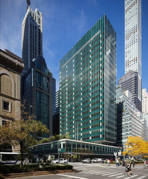 SOM Completes Restoration of New York’s Lever House, Seven Decades After Originally Designing It