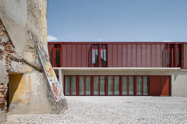 Revitalization of Old Glassworks / ELEMENTARNA