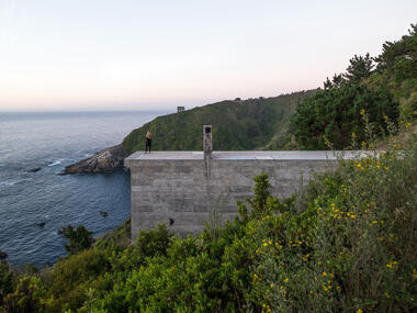 Casa Loba / Pezo von Ellrichshausen