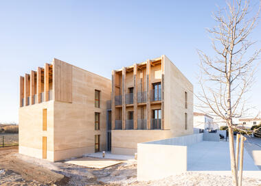 8 unidades de vivienda  / Atelier Régis Roudil Architectes