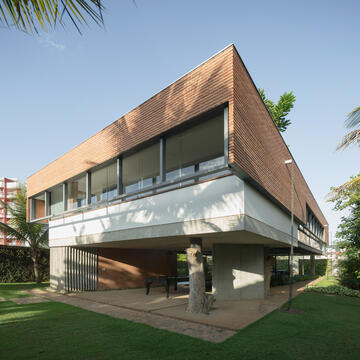 Gallery of Montes Claros House / Venta Arquitetos  - 24