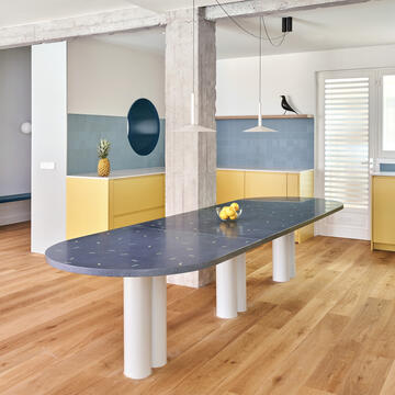 Urban Cabinets Series (1) / Beatriz Arroyo + Lys Villalba