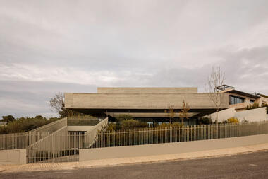 House in Sara Beirão Street / SIA arquitectura