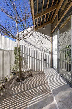 Galeria de Casa pequena da mãe / Thien Hung Design and Construction  - 7