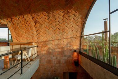 Bar Casa Relámpago / Estudio Tecalli