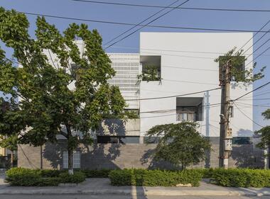Casa Dong Thu / HIEN Architects