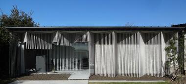 toiro/h Beauty Salon / Takashi Ago