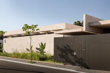 Gallery of LC House / Caracho Arquitetos  - 7