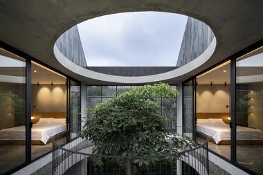 Gallery of Halo House / Tamara Wibowo Architects  - 9