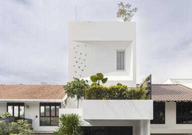 Casa Kirigami / The Carpenter's Workshop