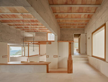 House in Puntiró / RipollTizon