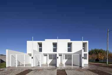 Galería de 4 Duplex / Pedrido Theiler Arquitectos  - 1
