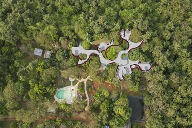 Gallery of Maativan Farmhouse / Blurring Boundaries  - 6