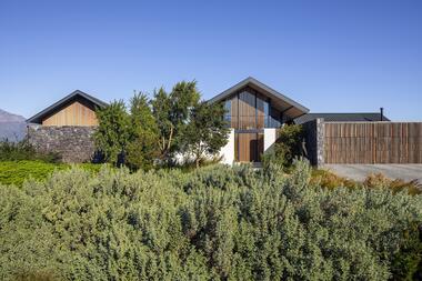 Winelands Villa / ARRCC + SAOTA